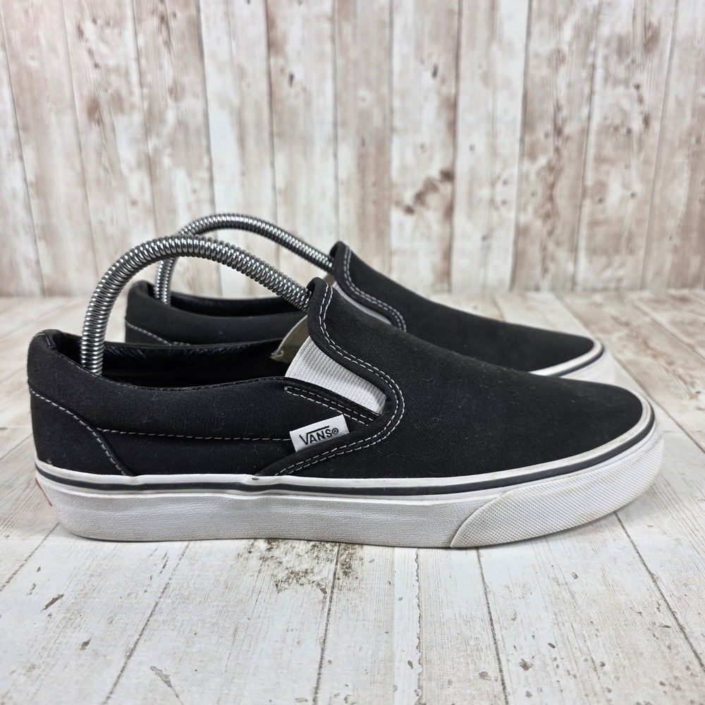Vans Classic Slip-On Sneakers Black White Canvas Womens 9.5 Mens 8.0 508731